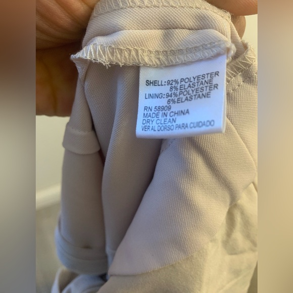 ANTONIO MELANI Women's Natural Wrap Front V-neck Tina Sleeveless Jumpsuit Sz 4 - Picture 8 of 8